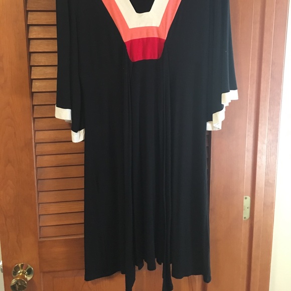 Mid length retro dress - Picture 3 of 4